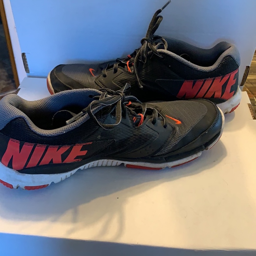 SALE!! Nike training flex supreme     4